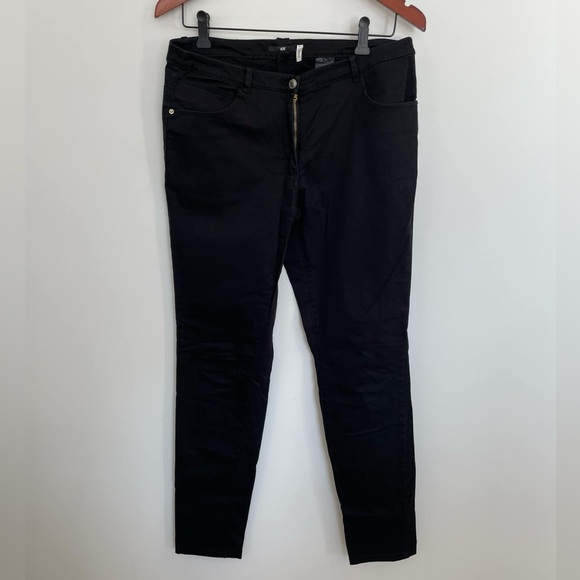 H&M skinny Black Pants size 12 - Picture 2 of 4